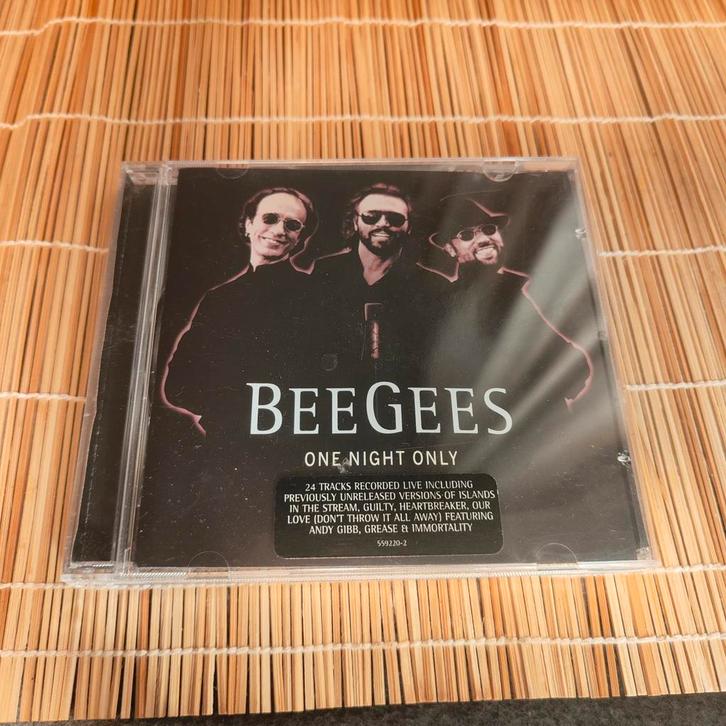 Bee Gees - One Night Only CD, Cd's en Dvd's, Cd's | Pop, Zo goed als nieuw, 1980 tot 2000, Boxset, Ophalen of Verzenden