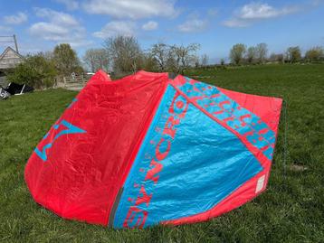 Aribba synchro wave kite 7M evt met core sensor bar beschikbaar voor biedingen