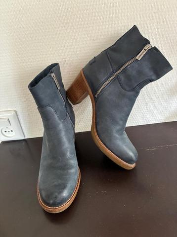 Zo goed als nieuwe Shabbies mt.39 € 30,00 beschikbaar voor biedingen