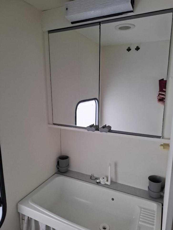 Caravan Bürstner volledig opgeknapt, Caravans en Kamperen, Caravans, Particulier, tot en met 2, 500 - 750 kg, Treinzit, Bürstner