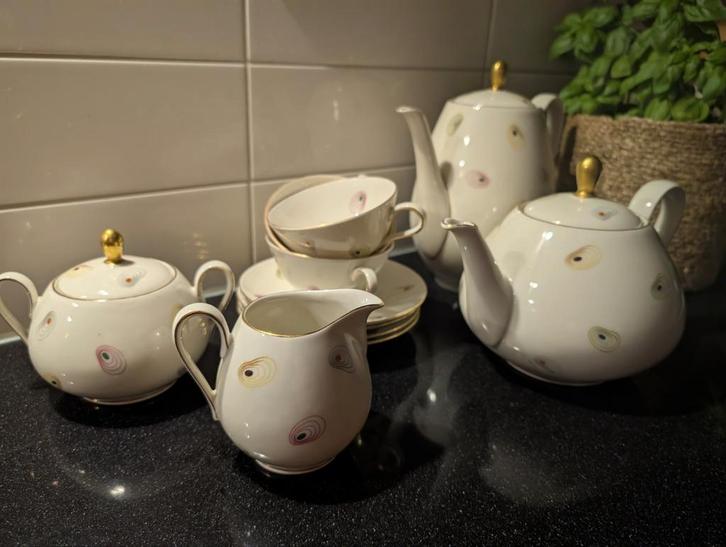 Bavaria Festival Thee- en Koffieservies - Puntgaaf!, Antiek en Kunst, Antiek | Servies compleet, Ophalen of Verzenden