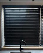 Zwarte houten jaloezieën, Huis en Inrichting, Stoffering | Gordijnen en Lamellen, Ophalen, 100 tot 150 cm, Zo goed als nieuw, 100 tot 150 cm