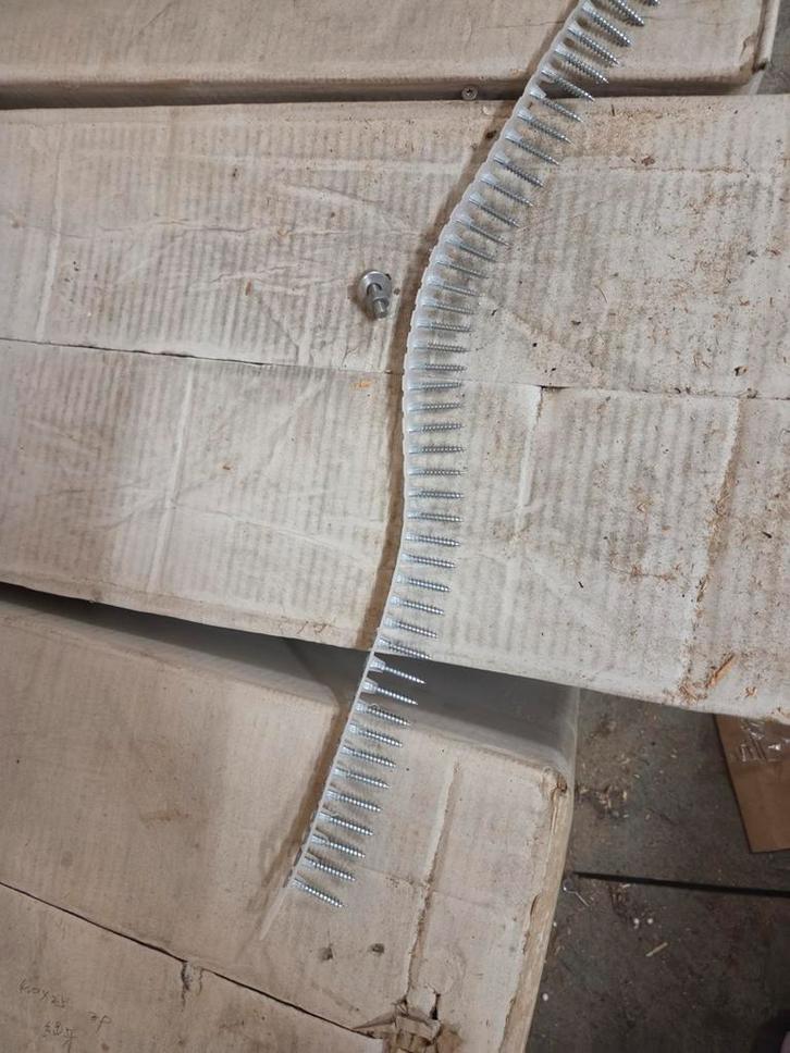 bandschroeven, Doe-het-zelf en Verbouw, IJzerwaren en Bevestigingsmiddelen, Nieuw, Schroeven, Ophalen