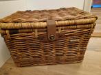 Grote rieten fietsmand met deksel van Basil, Fietsen en Brommers, Fietsaccessoires | Fietsmanden, Ophalen