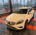Mercedes-Benz A-Klasse A180 1.6 Blue Efficiency 2013 Wit, Auto's, Voorwielaandrijving, USB, 4 cilinders, Leder en Stof