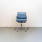 Vitra Eames Ea217 Licht Blauw Chroom, Huis en Inrichting, Niet ingevuld, Blauw, Niet ingevuld, Ophalen of Verzenden