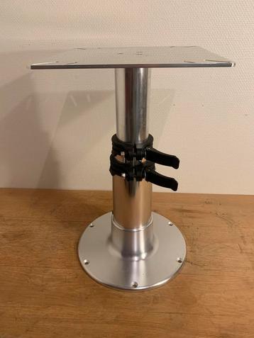 Zware verstelbare aluminium tafelpoot Allpa Tristar. beschikbaar voor biedingen