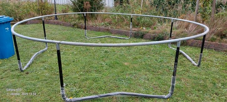 Trampoline Frame Berg 4.30m - Zonder Doek, Kinderen en Baby's, Speelgoed | Buiten | Trampolines, Zo goed als nieuw, Ophalen