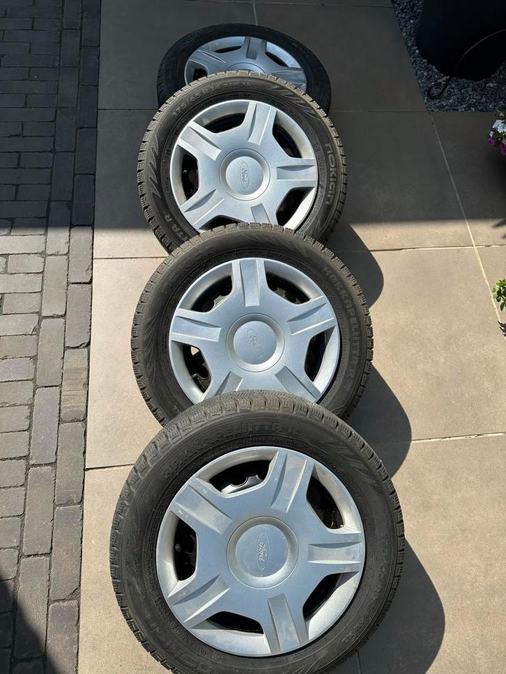 Nokian Hakkapeliitta R Winterbanden 175/65 R14 op stalen vel, Auto-onderdelen, Banden en Velgen, Banden en Velgen, Winterbanden