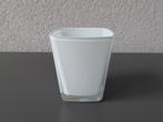 Mat witte glazen vierkant vaas potje bloem plant decoratie, Wit, Ophalen of Verzenden, Minder dan 50 cm, Glas