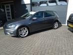 Volkswagen Golf 1.5 TSI Highline, Zeer luxe en nette auto!, 1498 cc, 4 cilinders, Alcantara, 1240 kg