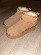 Uggs ultra mini W, Kleding | Dames, Schoenen, Ophalen, UGG, Beige, Overige typen