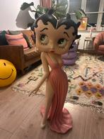 Groot Betty Boop Beeld, Ophalen