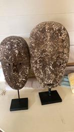 Afrikaanse beelden op standaard.  2 stuks, Ophalen of Verzenden, Zo goed als nieuw