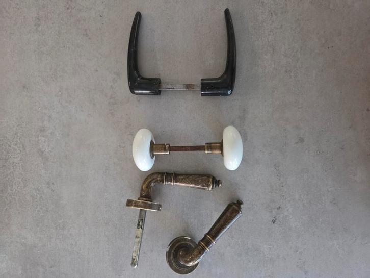 Deurbeslag, deurknop en deurklink ( messing en bakeliet), Doe-het-zelf en Verbouw, Hang- en Sluitwerk, Gebruikt, Klink of Kruk