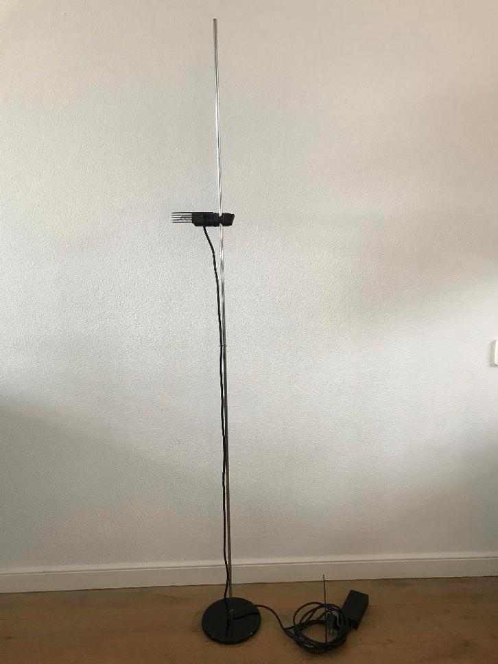 Vloerlamp lamp Bruno Gecchelin Oluce Wing 628, Huis en Inrichting, Lampen | Vloerlampen, 150 tot 200 cm, Ophalen