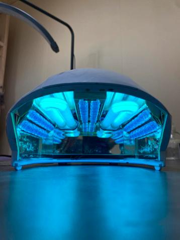 UV / LED NAGEL LAMP  ( voor je nagels ) beschikbaar voor biedingen