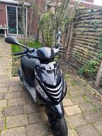 Piaggio zip scooter uit 2014, Fietsen en Brommers, Scooters | Piaggio, Ophalen, Maximaal 45 km/u, Zip, Zo goed als nieuw