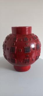 Zware keramiek vaas object met relief, Antiek en Kunst, Antiek | Keramiek en Aardewerk, Ophalen of Verzenden