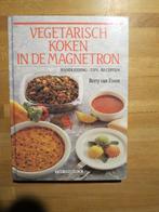 Boek 'Vegetarisch koken in de magnetron' van Berty van Essen, Vegetarisch, Ophalen of Verzenden, Berty van Essen, Zo goed als nieuw