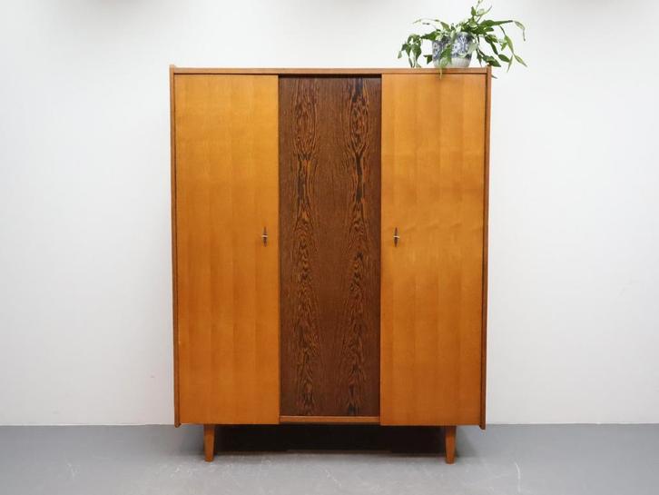 Vintage kledingkast | 3 deurs | Eiken | Wenge, Huis en Inrichting, Kasten | Kledingkasten, Gebruikt, 150 tot 200 cm, 100 tot 150 cm