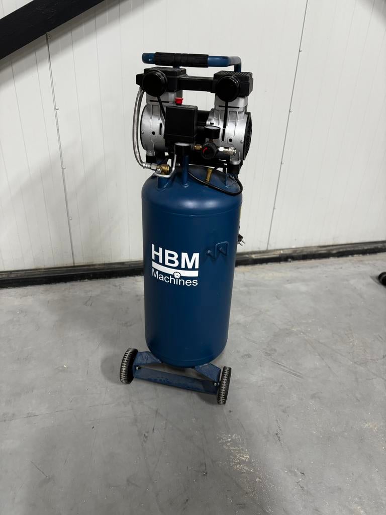 HBM stille lucht compressor staand 3x gebruikt, Ophalen, Zo goed als nieuw
