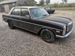 Mercedes 240d w115, Auto-onderdelen, Ophalen of Verzenden, Voor, Spatbord