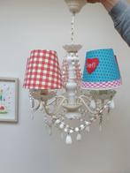 Kroonluchter merk Lief! Met 5 kleurrijke lampenkappen, Huis en Inrichting, Lampen | Kroonluchters, Zo goed als nieuw, Ophalen