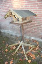 Handgemaakt vogelhuisje op voet Alpen vogel voeder huis, Tuin en Terras, Vogelhuisjes en Vogelbaden, Ophalen