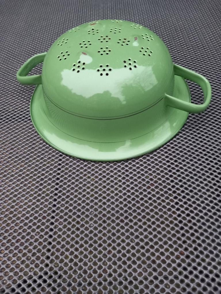 Resedagroen emaille vergiet prachtige staat, Antiek en Kunst, Antiek | Emaille, Ophalen of Verzenden