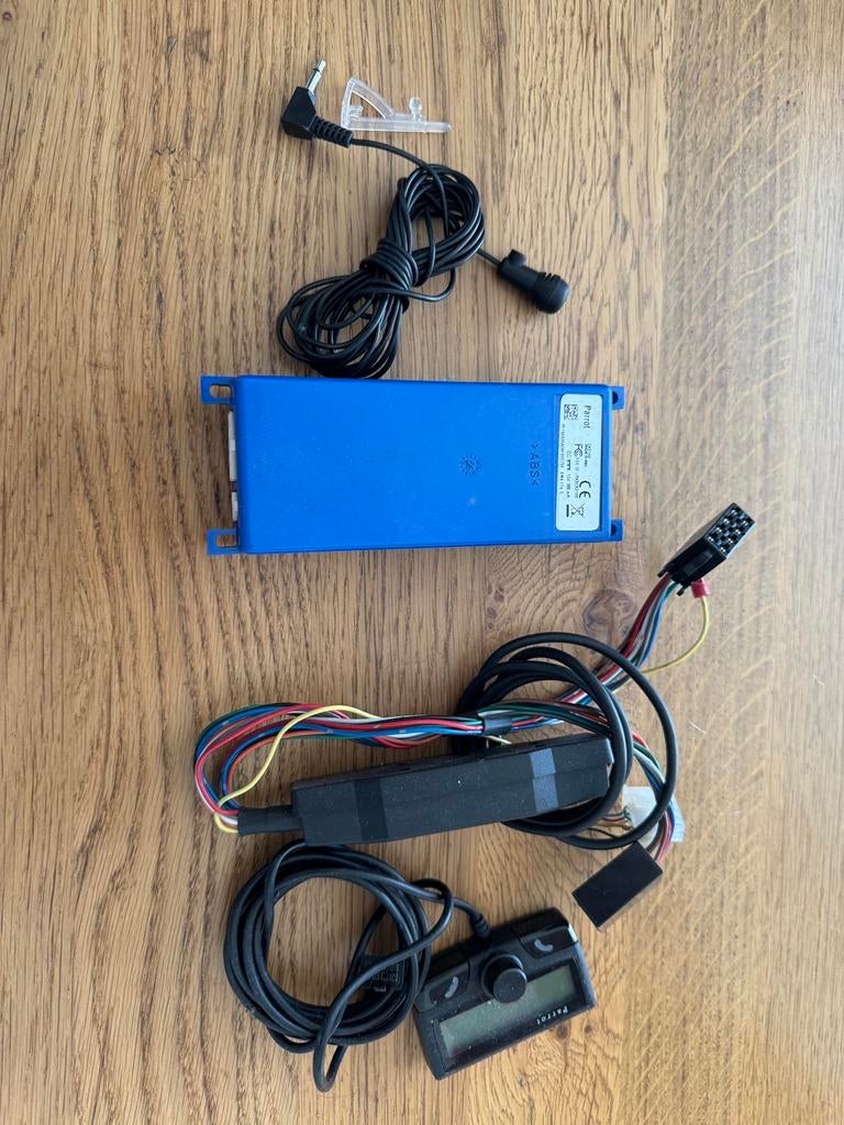 Parrot CK3100 carkit set werking onbekend, Auto diversen, Carkits, Ophalen, Zo goed als nieuw