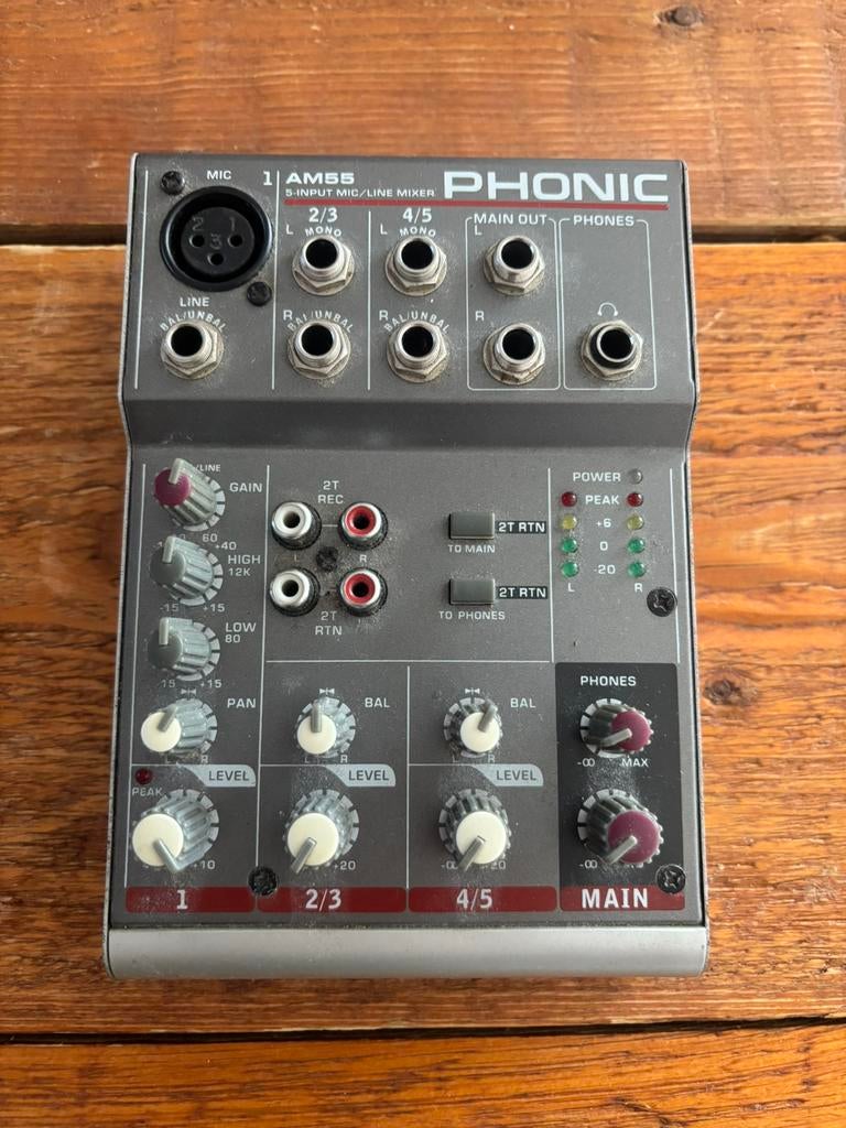 Phonic AM55 mixer, Muziek en Instrumenten, Ophalen of Verzenden, Zo goed als nieuw