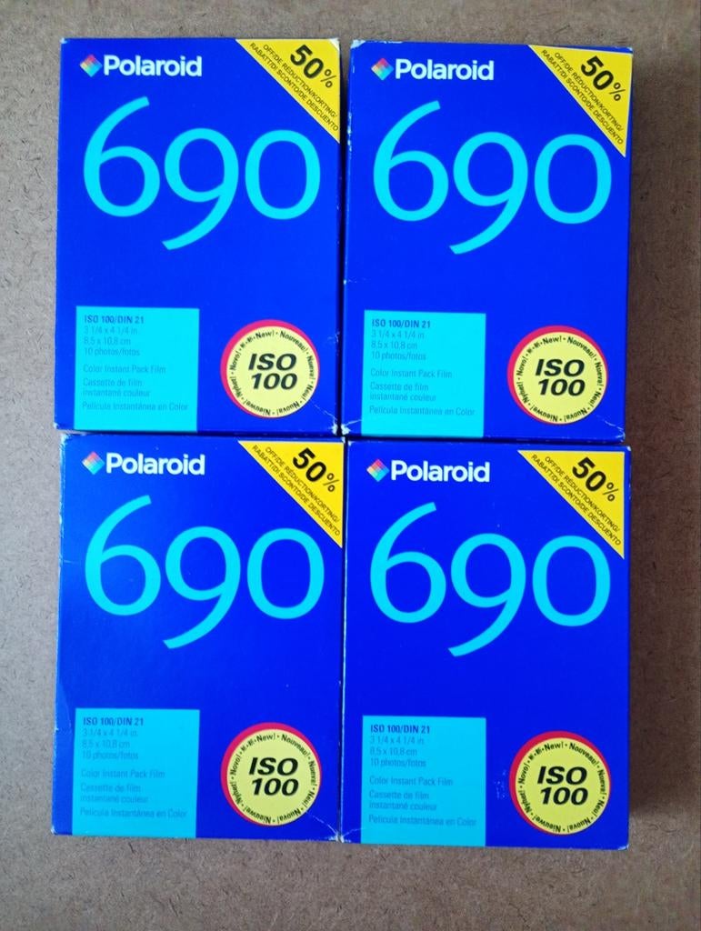 4x polaroid 690 Iso 100, Audio, Tv en Foto, Fotocamera's Analoog, Ophalen of Verzenden, Polaroid, Polaroid