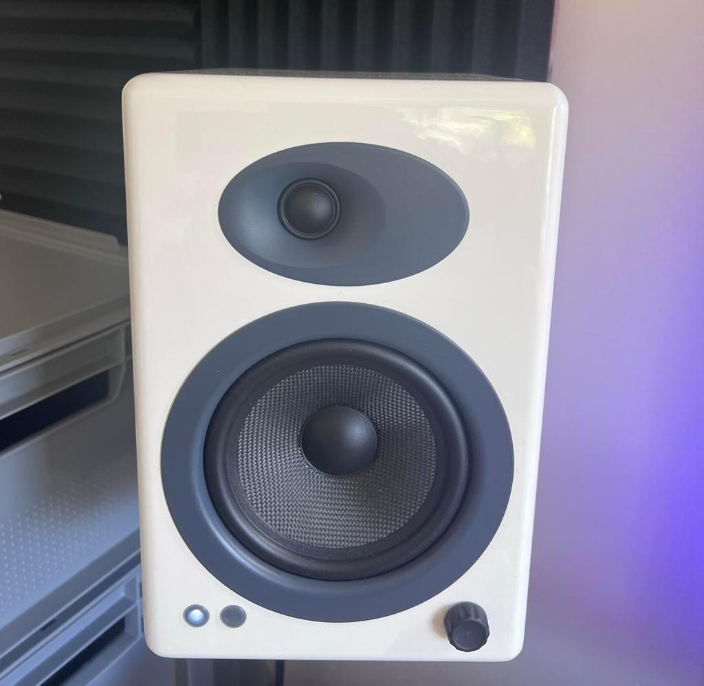 Audioengine 5+ actieve speakerset - Wit, Zo goed als nieuw, 120 watt of meer, Front, Rear of Stereo speakers, Ophalen