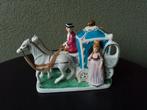 Porseleinen koets met paarden en figuren, Ophalen, Zo goed als nieuw, Dier