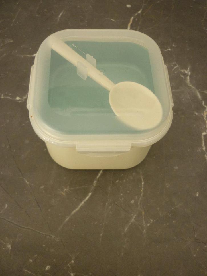 Yoghurtbakje / yoghurt to go / bewaarbakje met lepel, Huis en Inrichting, Keuken | Tupperware, Nieuw, Overige typen, Groen, Ophalen of Verzenden