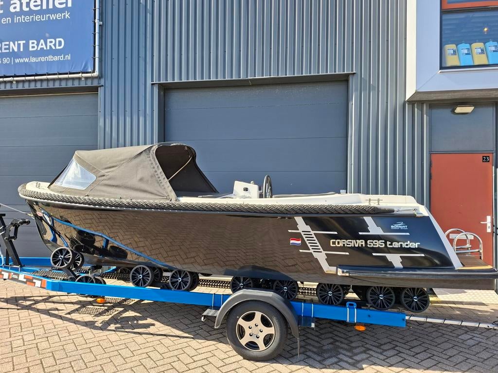 NIEUWSTAAT! Corsiva 595 Tender + Mercury 25PK *2023*, 10 tot 30 pk, Ophalen of Verzenden, Zo goed als nieuw, Tot 6 meter