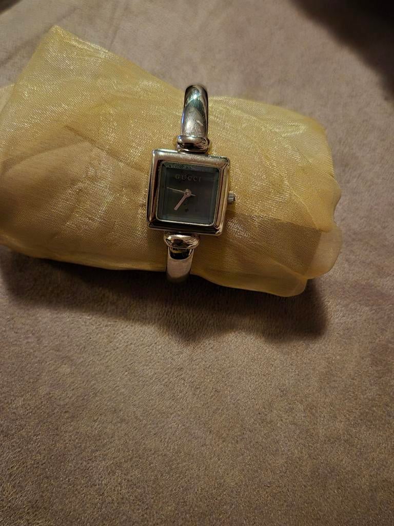 Gucci dameshorloge, Ophalen of Verzenden