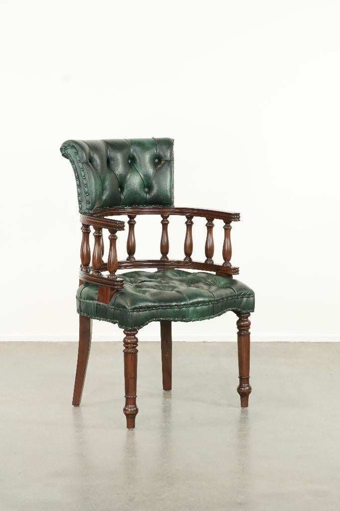 Groen gevlamde rundleren chesterfield stoel in Engelse stijl, Huis en Inrichting, Bureaustoelen, Ophalen, Gebruikt, ., .