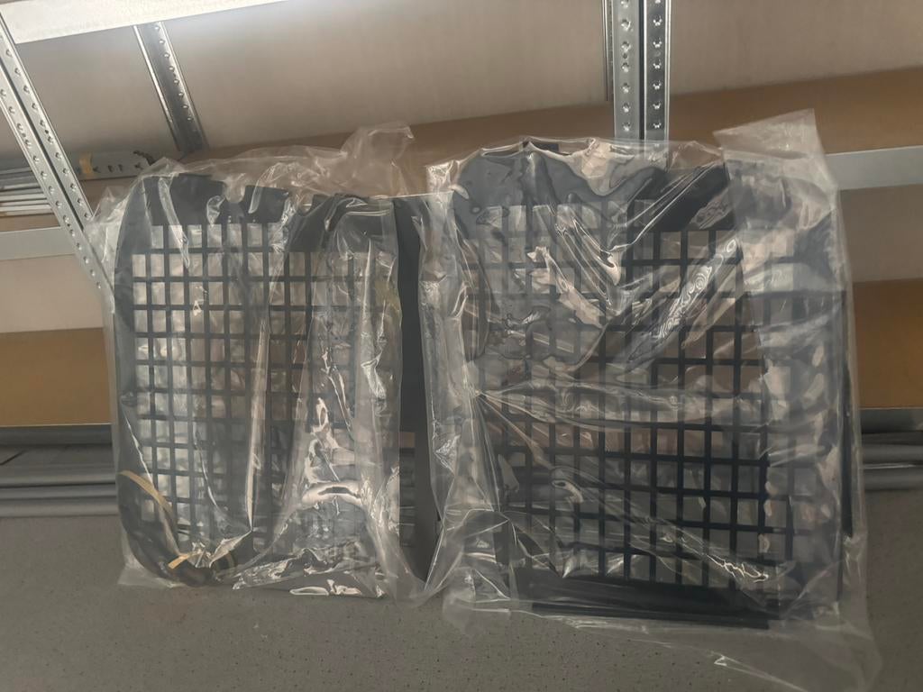 Volkswagen transporter t5 t6 raamroosters, Ophalen of Verzenden, Zo goed als nieuw