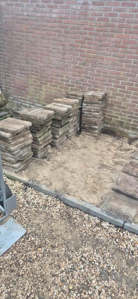 Grote partij stoeptegels gratis af te halen!, Tuin en Terras, Tegels en Klinkers, Gebruikt, Terrastegels, Beton, 5 tot 10 m², Ophalen
