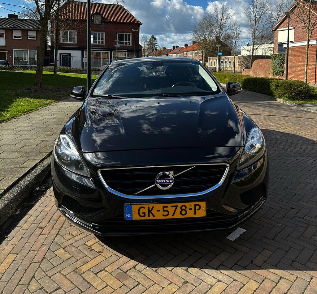 EXPORT | Volvo V40 2.0 D2 LEATHER/CLIM/NAVI/CRUISE/STOELVERW, Auto's, Voorwielaandrijving, Zwart, 4 cilinders, 1969 cc