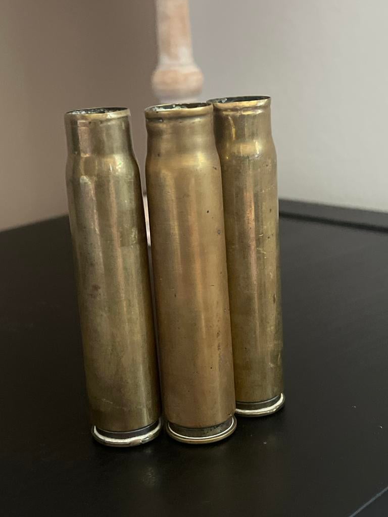 Set van 3 originele 20mm Hispano-Suiza hulzen (1943), Ophalen of Verzenden, Luchtmacht, Overige gebieden, Hulzen of Bodemvondsten