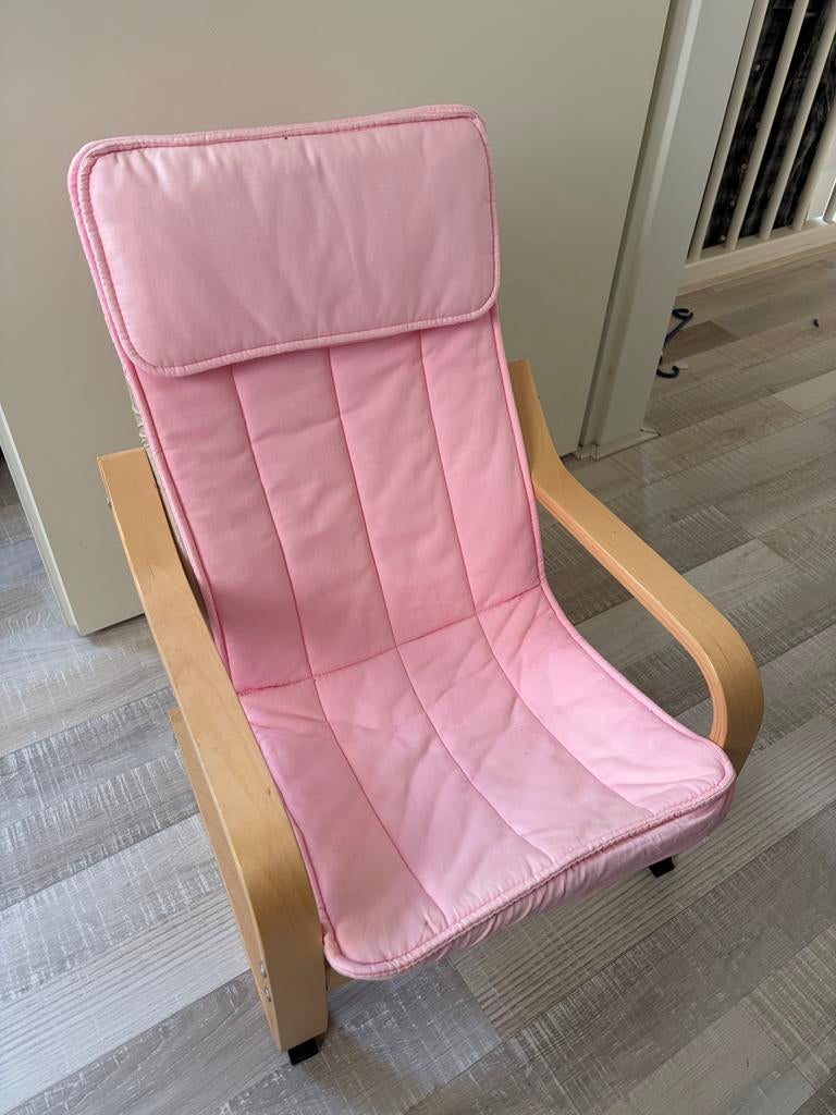 IKEA kinderstoel roze met houten frame, Kinderen en Baby's, Kinderstoelen, Ophalen, Gebruikt, Overige typen