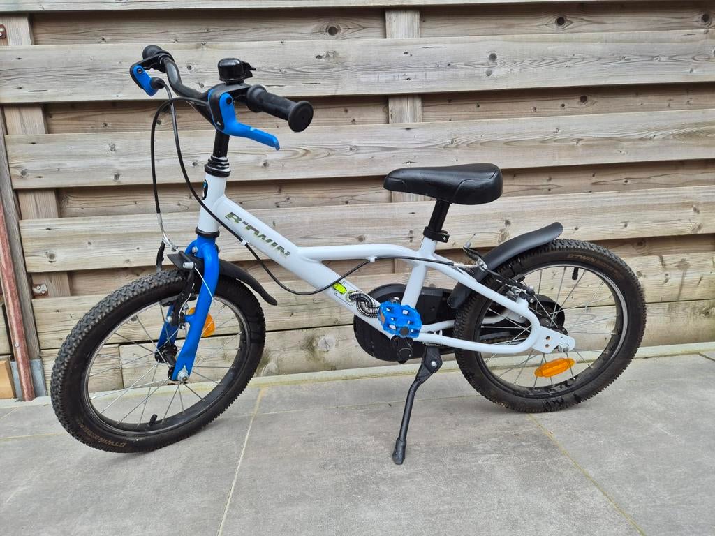 Mooie Btwin fiets 16 inch blauw/wit, Fietsen en Brommers, Fietsen | Kinderfietsjes, Ophalen, Gebruikt, 16 tot 20 inch, Btwin Decathlon