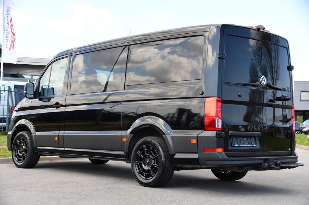 Volkswagen Crafter 35 2.0 TDI L3H2 DC Highline Black Edition, Gebruikt, 4 cilinders, Volkswagen, Zwart