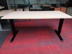 Bureau / Stabureau - In hoogte verstelbaar, Ophalen, In hoogte verstelbaar, Gebruikt, Bureau