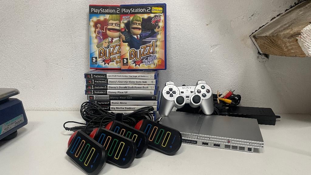 Ps2 slim zilver met spellen en Buzz!, Ophalen of Verzenden, Met 1 controller, Zilver, Slim