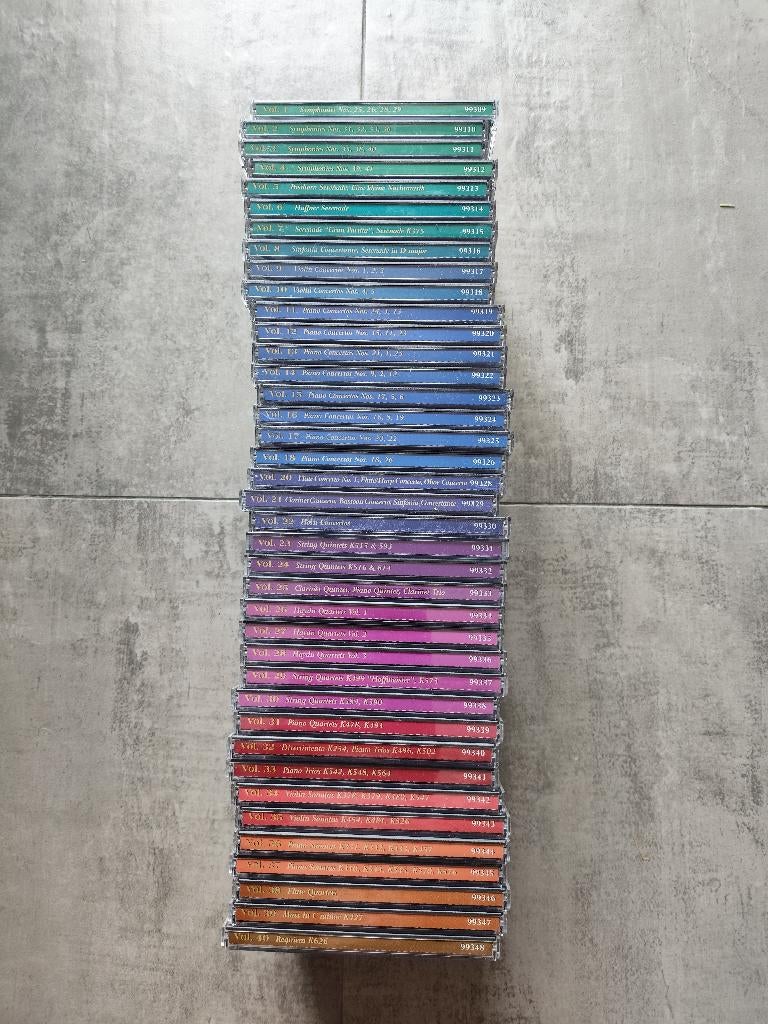 40 cd's Wolfgang Amadeus Mozart zie foto's. complete set, Cd's en Dvd's, Cd's | Klassiek, Ophalen of Verzenden, Classicisme, Zo goed als nieuw