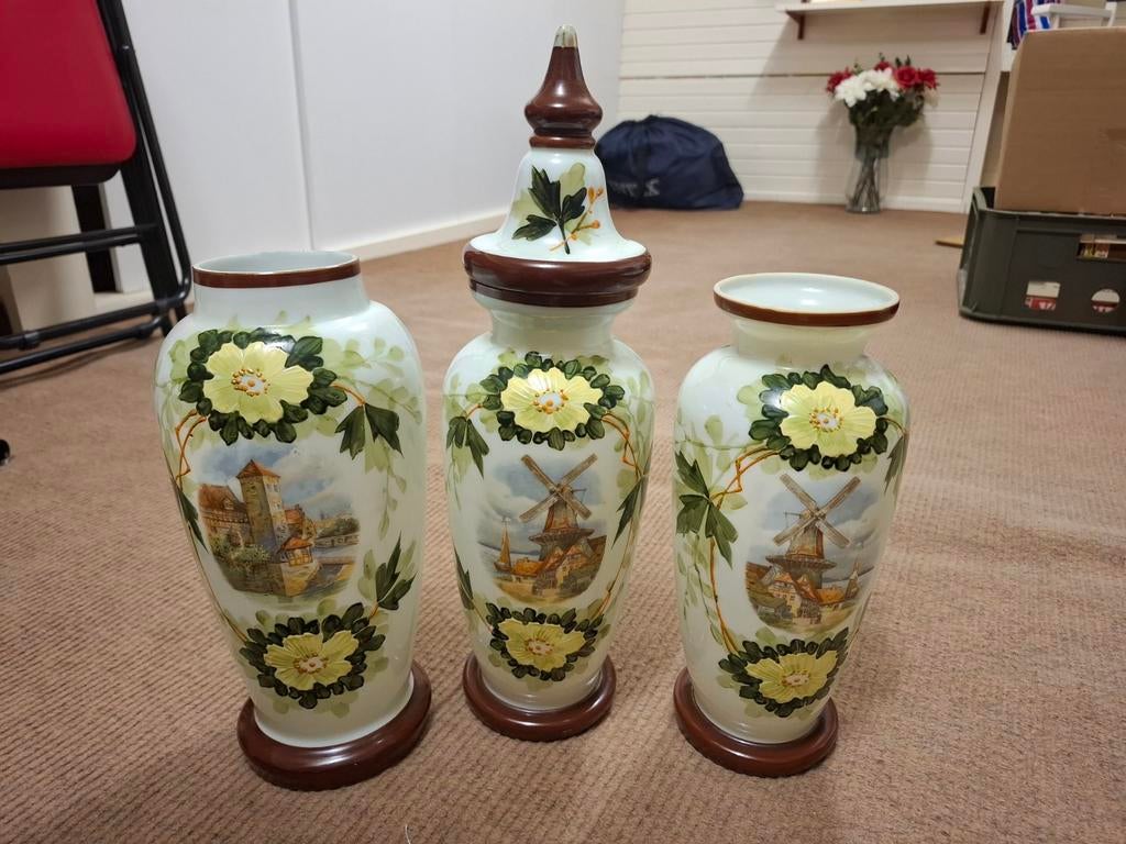 Antiek kaststel melkglas, compleet en onbeschadigd, Antiek en Kunst, Ophalen of Verzenden